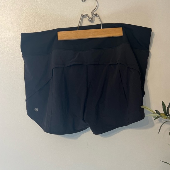 Lululemon Speed Up Mid-Rise Short 4" - Picture 9 of 13